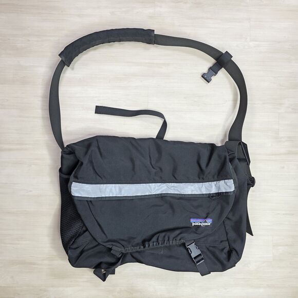Vintage 90s PATAGONIA Large Critical Mass Canvas Reflective Messenger Bag USA - Picture 1 of 11
